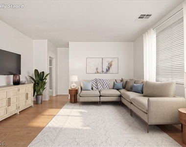 8442 Galliano Avenue - Photo Thumbnail 10