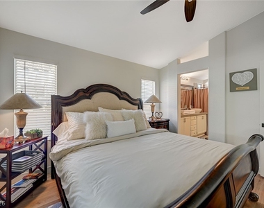1808 Stablegate Avenue - Photo Thumbnail 11