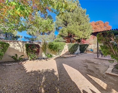 1808 Stablegate Avenue - Photo Thumbnail 54