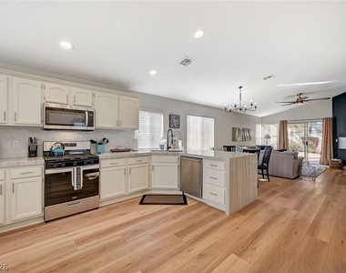 1808 Stablegate Avenue - Photo Thumbnail 43