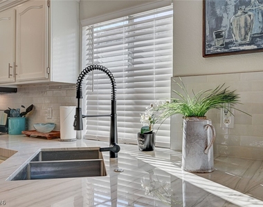 1808 Stablegate Avenue - Photo Thumbnail 42