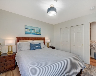 1808 Stablegate Avenue - Photo Thumbnail 25