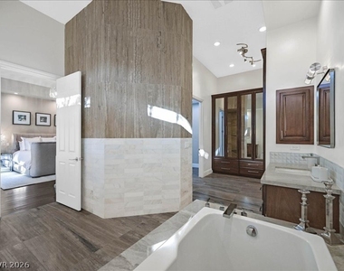 9500 Balatta Canyon Court - Photo Thumbnail 26