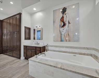 9500 Balatta Canyon Court - Photo Thumbnail 25