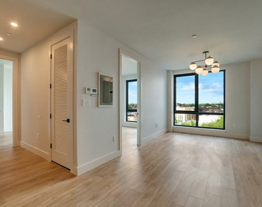 11 Herkimer Street - Photo Thumbnail 6