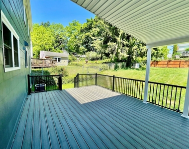 2727 Hall Street - Photo Thumbnail 15