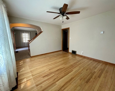 2727 Hall Street - Photo Thumbnail 23