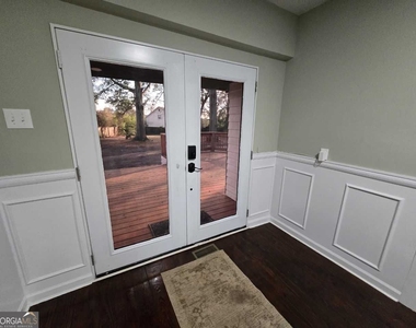 402 Meriwether Street - Photo Thumbnail 31