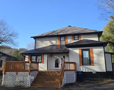 402 Meriwether Street - Photo Thumbnail 37