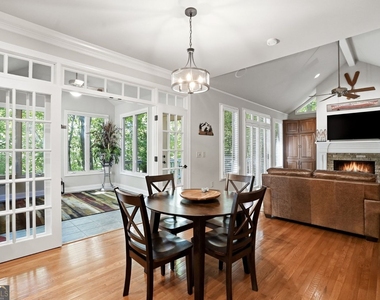 1279 Quail Cove Drive - Photo Thumbnail 9