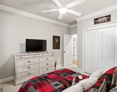 1279 Quail Cove Drive - Photo Thumbnail 17