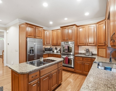 1279 Quail Cove Drive - Photo Thumbnail 4