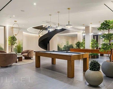 Rockwell Pl - Photo Thumbnail 19