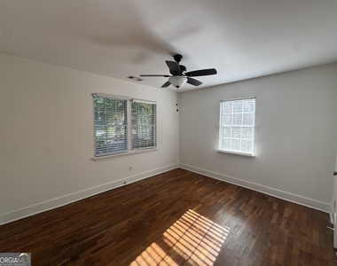 253 Springdale Street - Photo Thumbnail 9