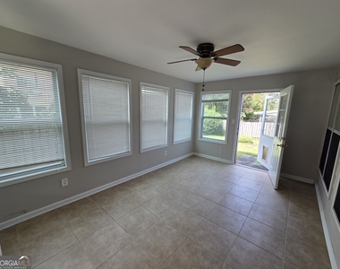 4585 Brook Farms Court - Photo Thumbnail 15