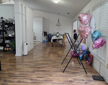 4585 Brook Farms Court - Photo Thumbnail 3