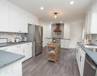 185 Chimney Springs Road - Photo Thumbnail 17