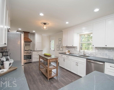 185 Chimney Springs Road - Photo Thumbnail 18