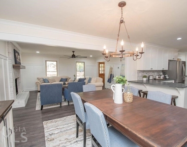 185 Chimney Springs Road - Photo Thumbnail 13