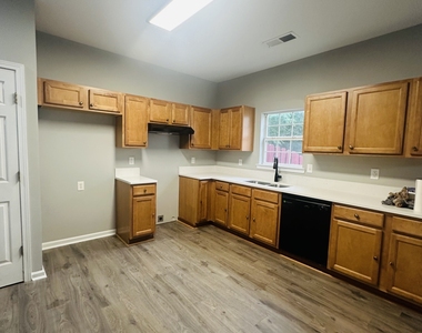 7302 Wagon Wheel Court - Photo Thumbnail 2