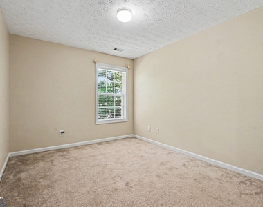 375 Clairidge Lane - Photo Thumbnail 19