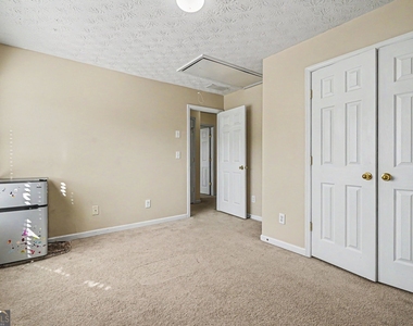 375 Clairidge Lane - Photo Thumbnail 24