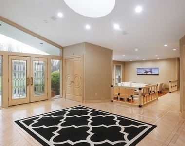 24 William Penn Rd - Photo Thumbnail 7