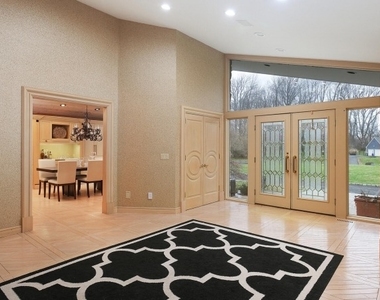 24 William Penn Rd - Photo Thumbnail 5