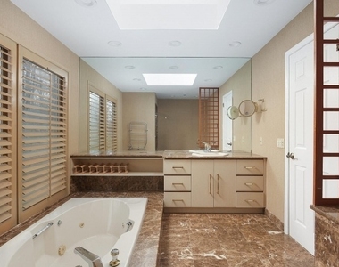 24 William Penn Rd - Photo Thumbnail 23
