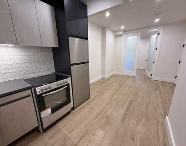 2320 Bedford Ave - Photo Thumbnail 3