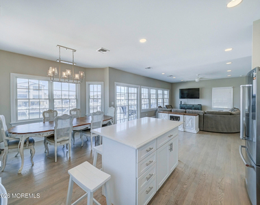 231 Bryn Mawr Avenue - Photo Thumbnail 9