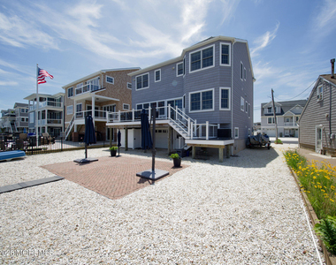 231 Bryn Mawr Avenue - Photo Thumbnail 42