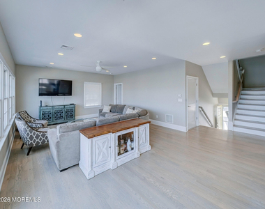 231 Bryn Mawr Avenue - Photo Thumbnail 21