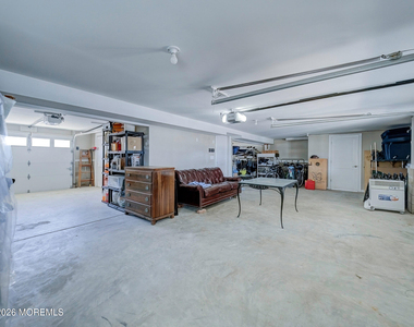 231 Bryn Mawr Avenue - Photo Thumbnail 40