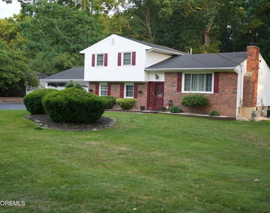 221 New Central Avenue - Photo Thumbnail 1