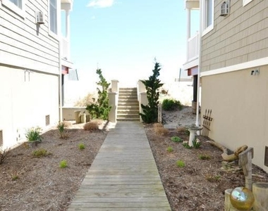 233-3 Beachfront - Photo Thumbnail 19