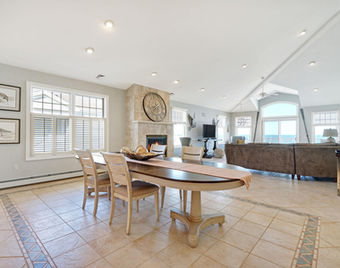 233-3 Beachfront - Photo Thumbnail 7