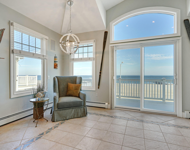 233-3 Beachfront - Photo Thumbnail 5