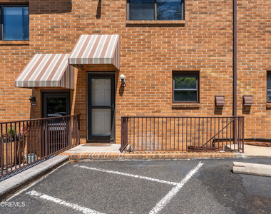 321 Spring Street - Photo Thumbnail 5