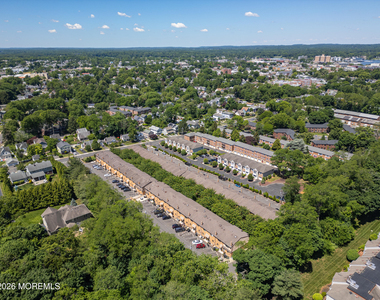 321 Spring Street - Photo Thumbnail 8