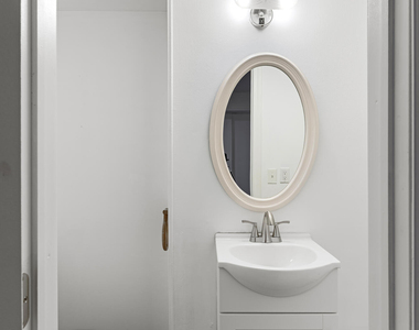 321 Spring Street - Photo Thumbnail 26