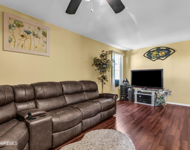 12 Jacobson Street - Photo Thumbnail 7