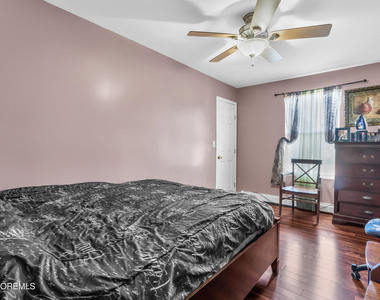 12 Jacobson Street - Photo Thumbnail 10
