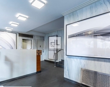 East 35 Street - Photo Thumbnail 7