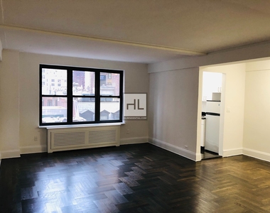 East 38 Street - Photo Thumbnail 1