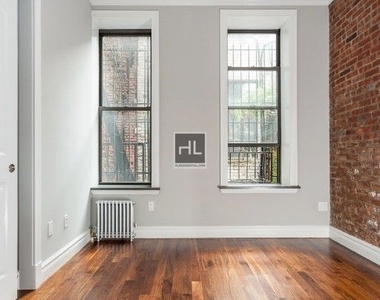Avenue B - Photo Thumbnail 4