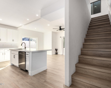3034 N 39th Street - Photo Thumbnail 15