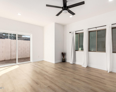 3034 N 39th Street - Photo Thumbnail 5