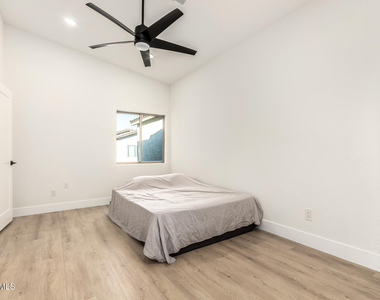 3034 N 39th Street - Photo Thumbnail 10