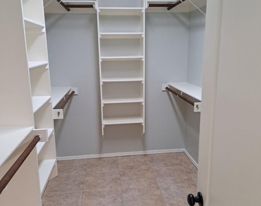 2045 E Indian Wells Drive - Photo Thumbnail 15